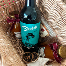 Load image into Gallery viewer, Deluxe Mulled Wine Hamper X Gulp
