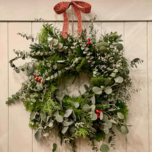 Load image into Gallery viewer, Fresh Foliage Festive Wreaths
